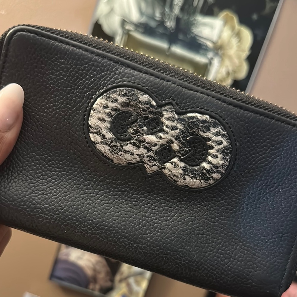 COLE HAAN Black Leather Croc Print Logo ZIP Around Wallet Wristlet - Picture 3 of 9